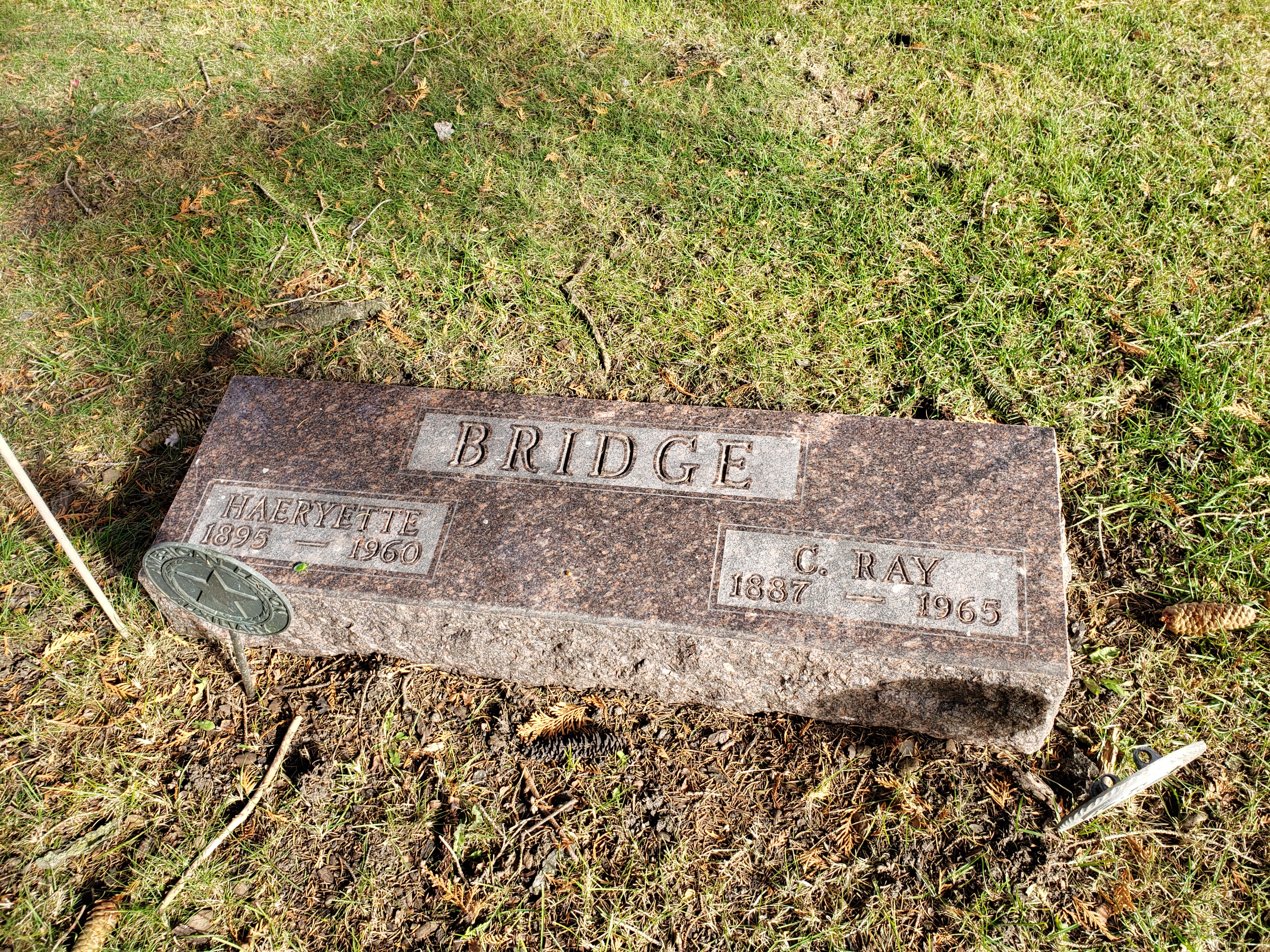 grave_photo